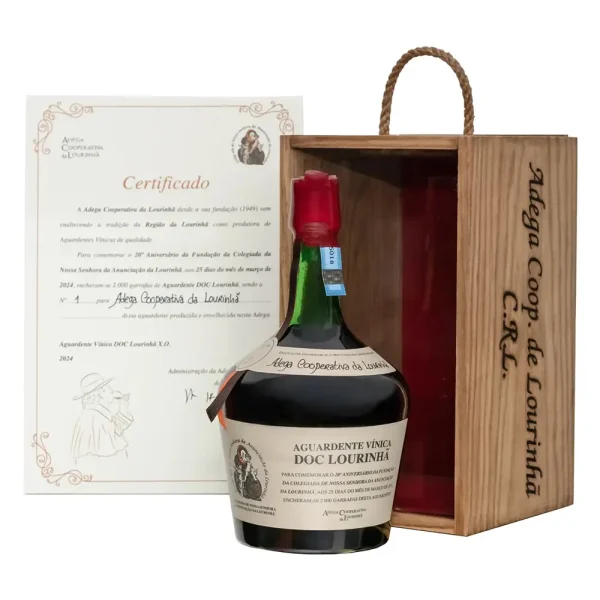Aguardente DOC Lourinhã Colegiada Personalizada